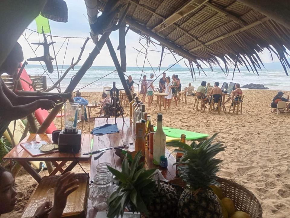 Surf And Skate Duli El Nido By Kiteclub Palawan Vandrarhem Exteriör bild